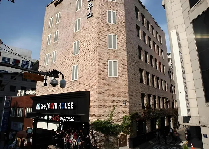 Hotel Myeongdong Mom House Seúl