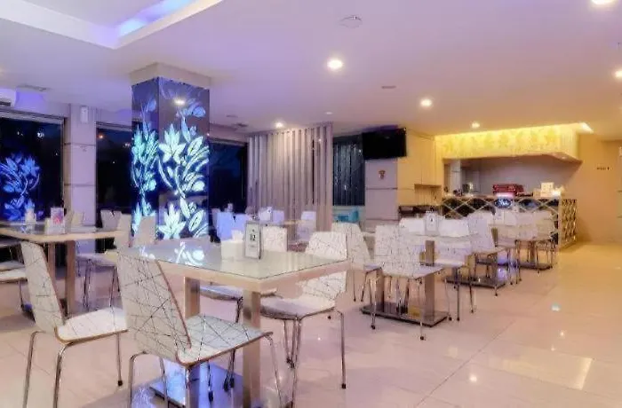 Lovina Inn Hotel Batam Nagoya