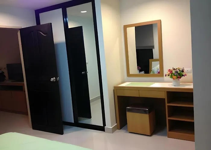 Ipremium Sukhumvit 81 Hotel กรุงเทพมหานคร
