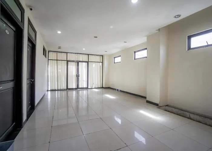 Hotel O Genteng Near Genteng Market Formerly Uno Hotel Surabaya