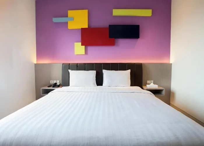 Zoom Dharmahusada Hotel Surabaya