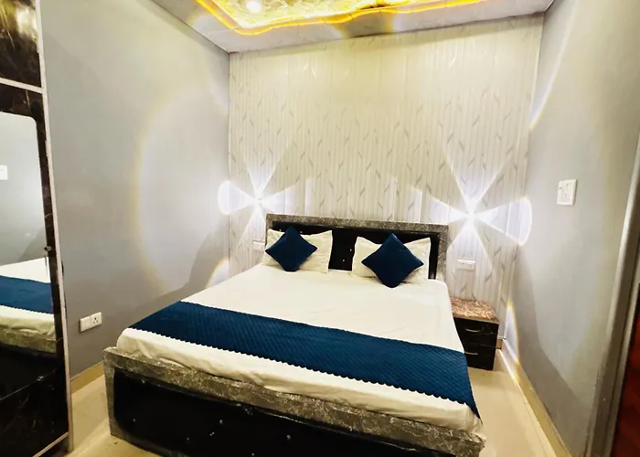 Hotel O Suryavanshi Palace Ayodhya