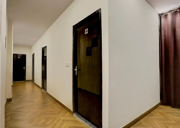 Hotel O Amazing House Delhi 