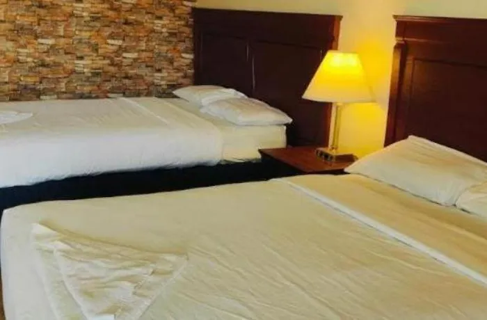 Lodge Inn And Suites Niagara Falls