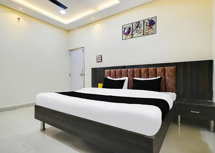 Hotel O Golden Valley Indore