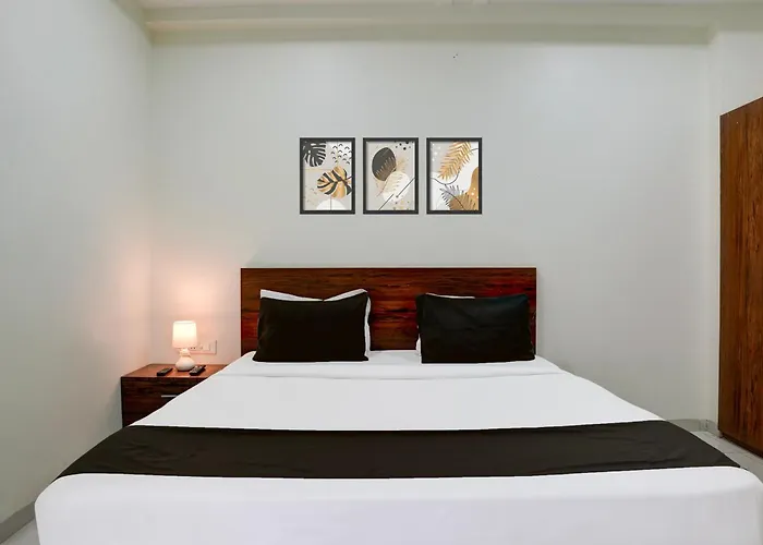 Hotel O Shelke Mama Lodging Bording And Resort Daulatabad