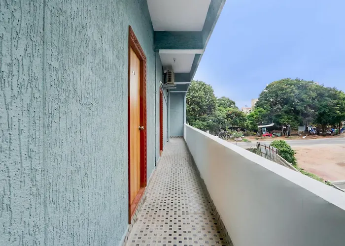 Hotel O Living Tree In Hyderabad