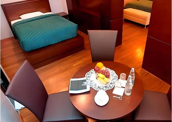 Enhaii Hotel Bandung