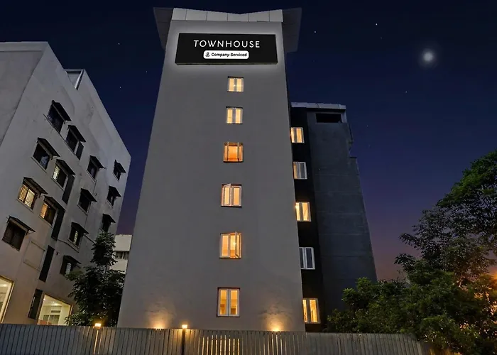 Super Townhouse Balewadi High Street Hotel Pune