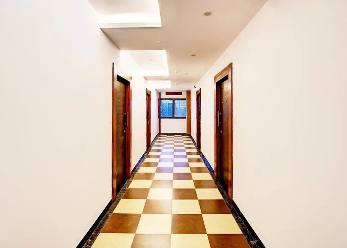Hotel O Raj Gharana Udaipur