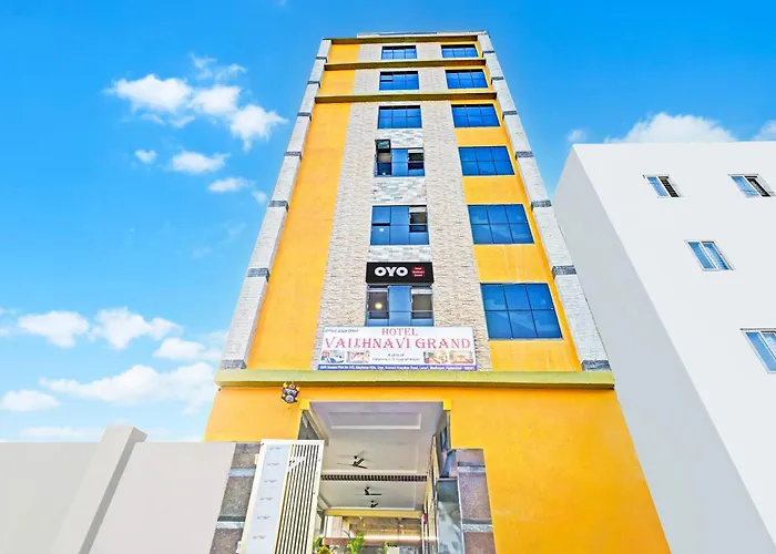 Hotel O Vaishnavi Grand Hyderabad