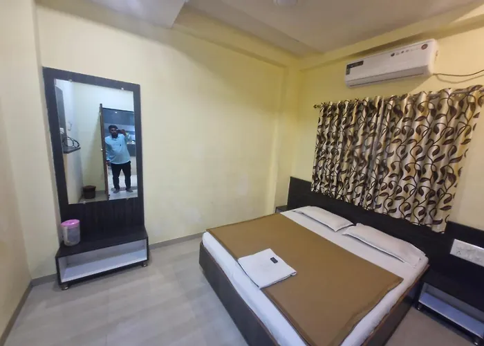 Hotel Sai Neelam Shirdi