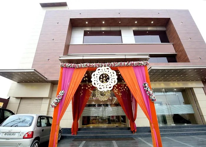Hotel O Emblem Ludhiana