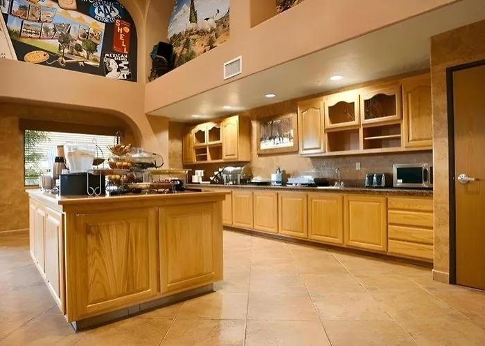 Best Western Territorial Inn & Suites Bloomfield