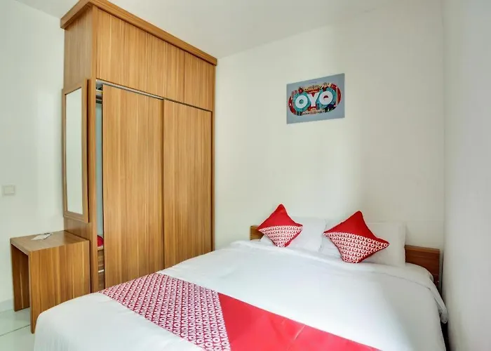 Oyo 3247 Afira Rooms Aeropolis Tangerang