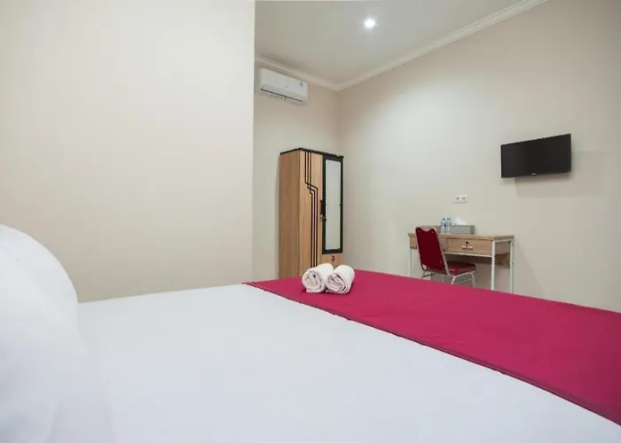 Hanna Residence near RSPI Puri Indah Mitra RedDoorz Jakarta