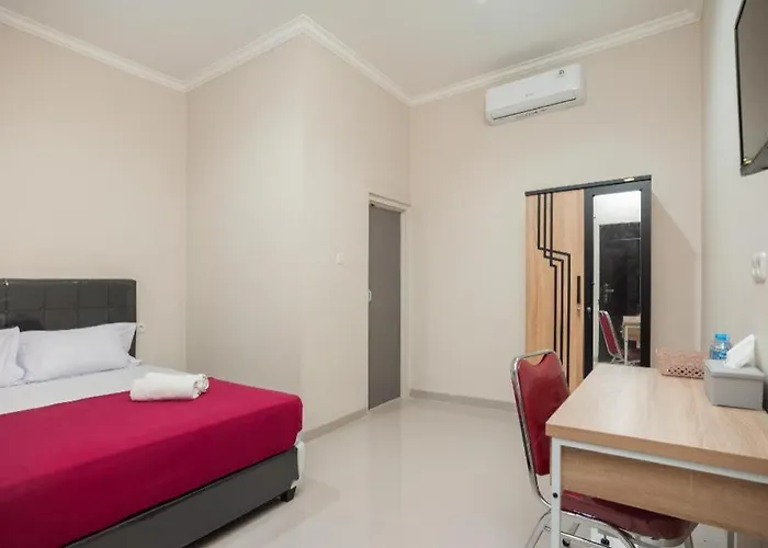 Hanna Residence near RSPI Puri Indah Mitra RedDoorz Jakarta