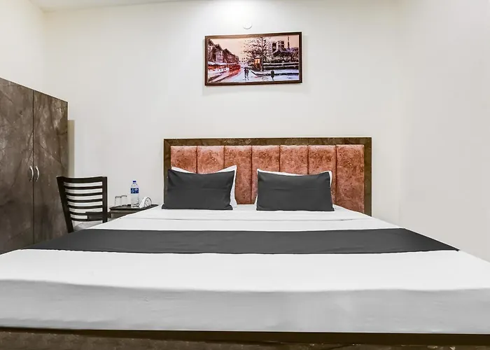 Hotel O A Grand Regency Ludhiana