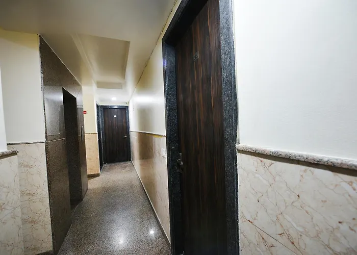 Via Moon Light Hotel New Delhi