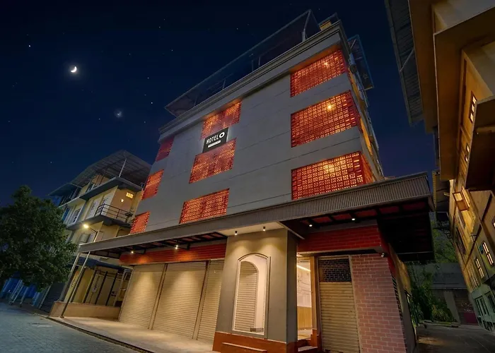 Super Hotel O Broadway Ernakulam Kochi