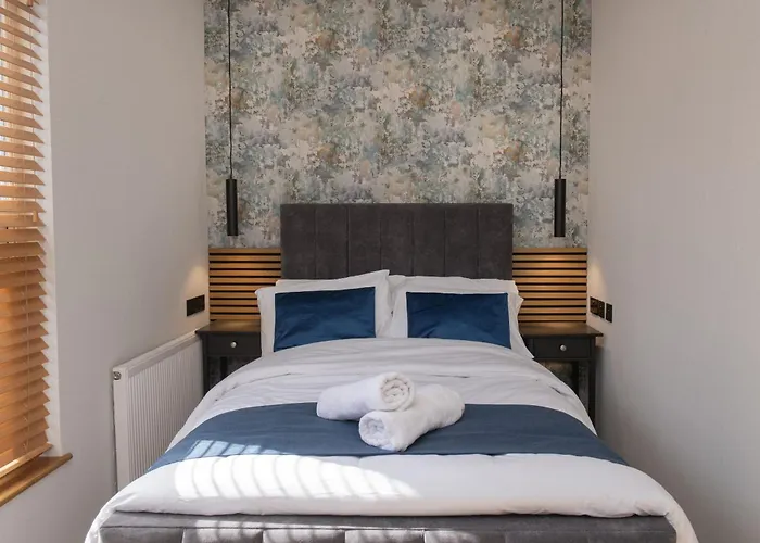 Amber Hotel With Access To Shared Kitchen Kingston upon Hull