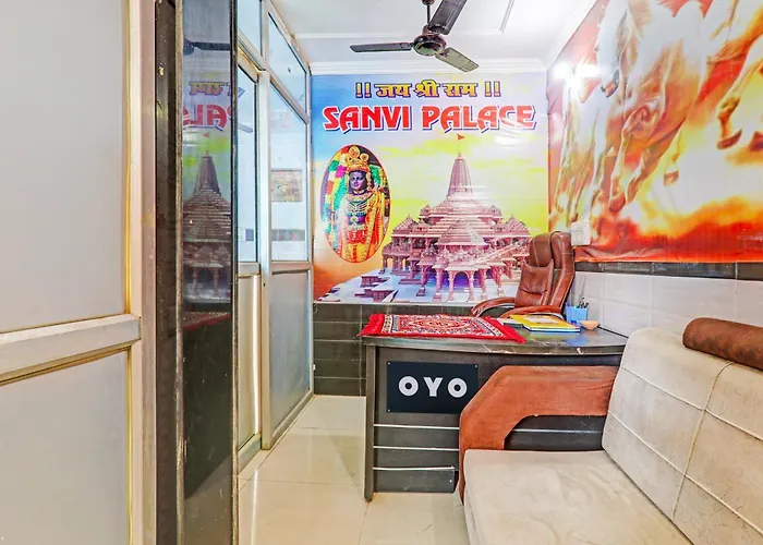 Hotel O Sanvi Palace Inn Gorakhpur