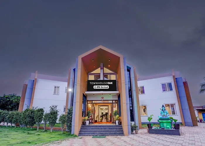Super Townhouse Oak Dharwad Formerly Rising Resort & Spa Hubli