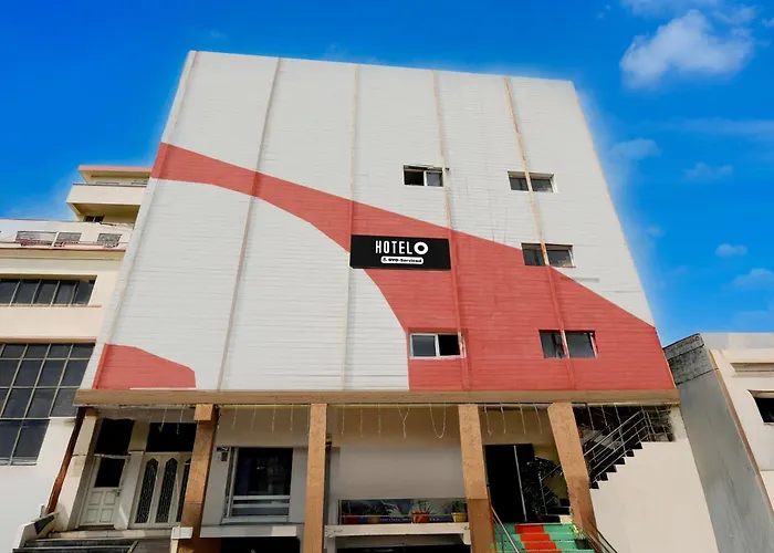 Hotel O Benz Circle Crossway Vijayawada Formerly Akshaya Elite