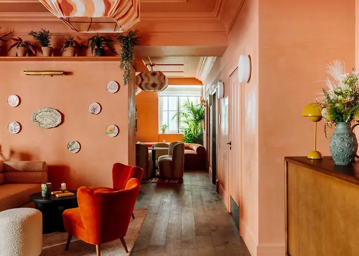 Le Jardin De Verre By Locke Paris