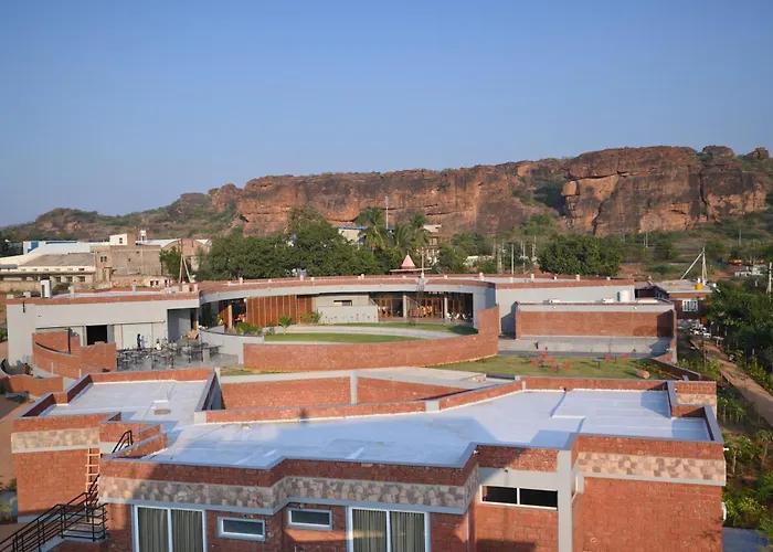 Mavi Retreat Hotel Badami