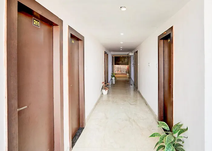 Hotel O Ss Palace Raipur 