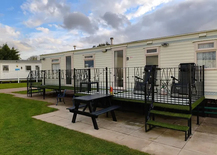 Haven Golden Sands Immaculate 3 Bedroom Pet And Autism Friendly 6 Berth Caravan With Large Gated Veranda Mablethorpe