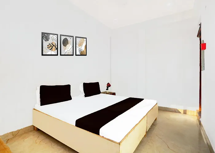 Hotel O 7 Star Hotel & Restaurant Agra 