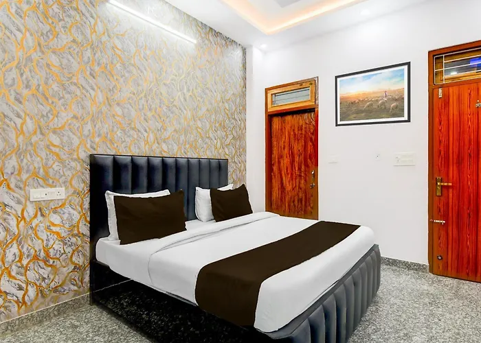 Hotel O Luxury Inn - 2 Jaipur