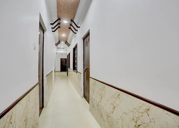 Hotel O Vk Palace Agra 