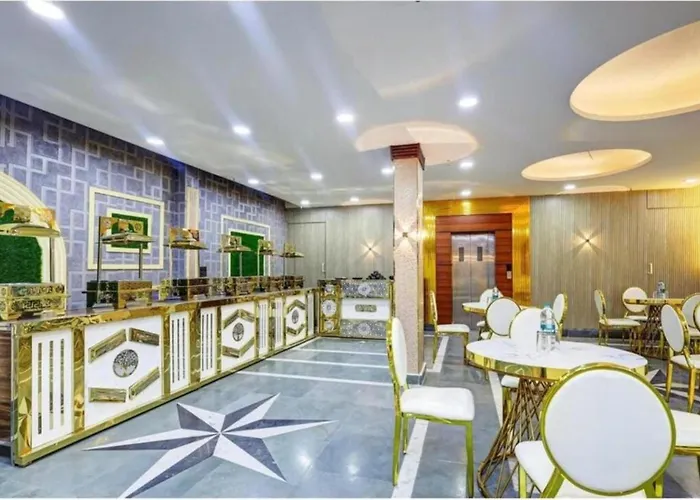 Hotel Vibe Blue Noida
