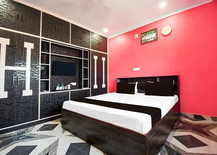 Hotel O Punam Guest House Bodh Gaya