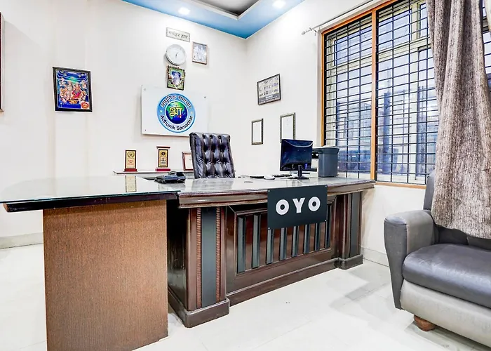 Spot On By Oyo Adhunik Publishing And Guest House Prayagraj