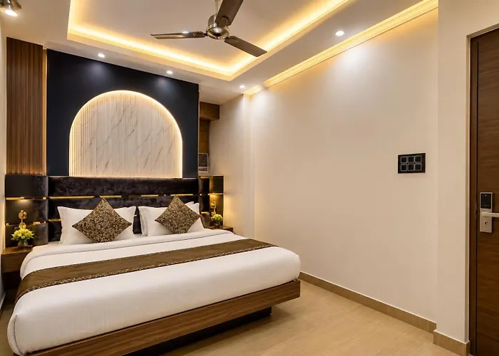 Hotel Bala Ji International New Delhi Railway Station