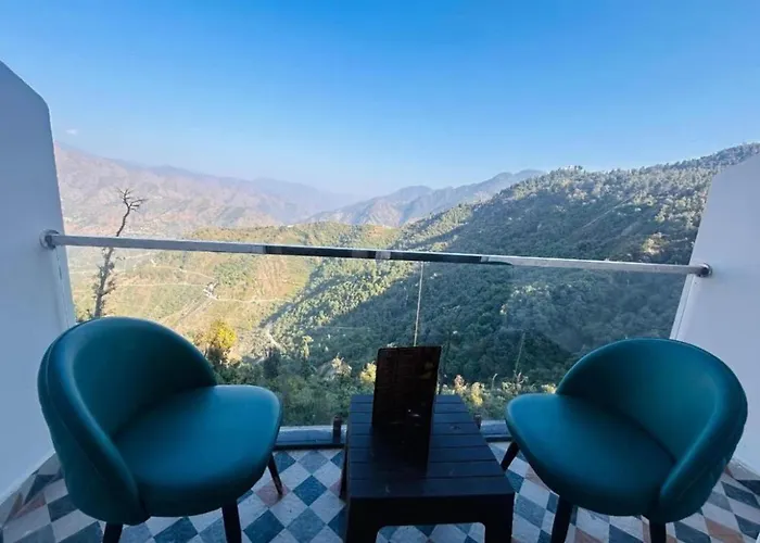 Manu Villa Manali - A Beautiful Cottage Towards Snow Capped Mountain