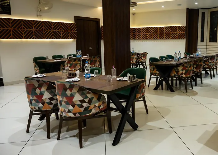 Hotel Gharana Tree Gaya