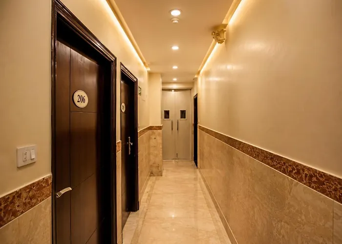 Hotel Atlantis Continental Traveller'S Choice 2026 Award Winner New Delhi