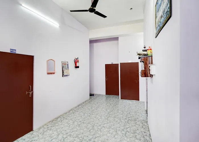 Hotel O Galaxy Hotel Aligarh