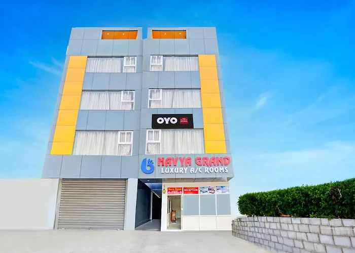 Hotel O Navya Grand Luxury Rooms Secunderabad