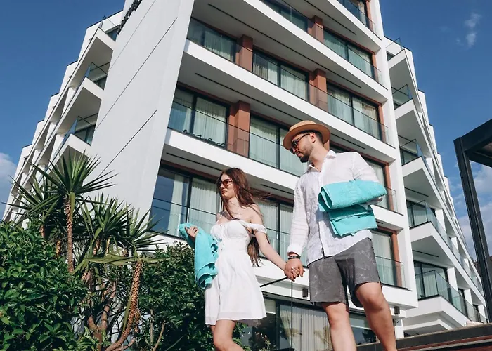 Luxury Premium Finese Hotel Golem 