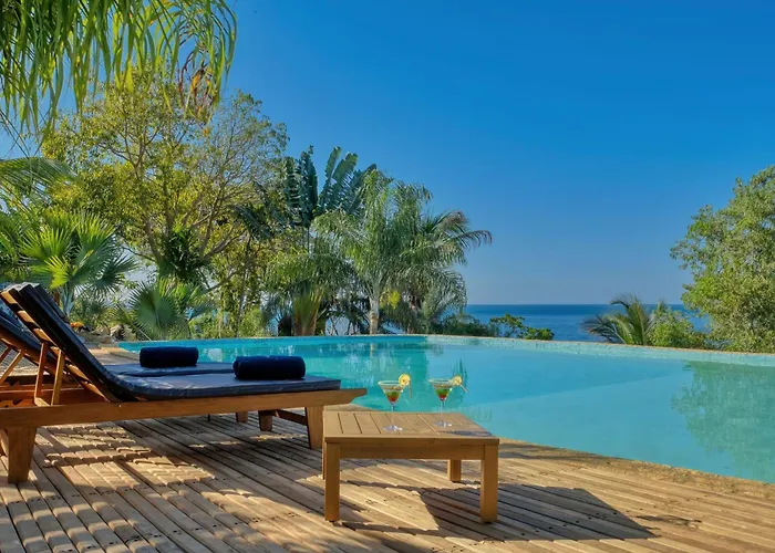 Manja Kely Lodge - Nosy Komba Island