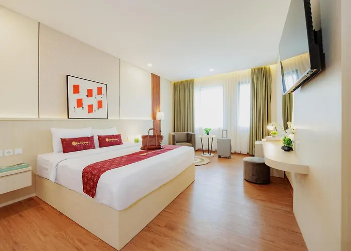 Reddoorz Premium Near Paris Van Java Mall Bandung