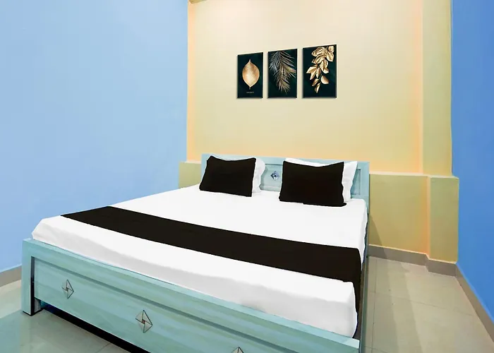 Pradhan Hotel Prayagraj
