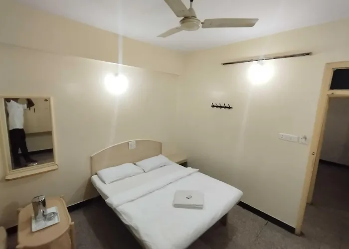 Hotel O Sri Vijaya Palace Lodging Bangalore