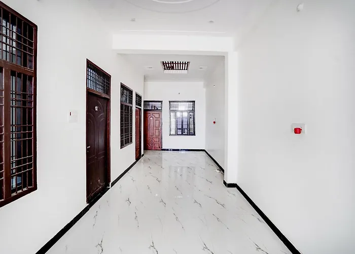 Hotel O Maa Santoshi Prayagraj